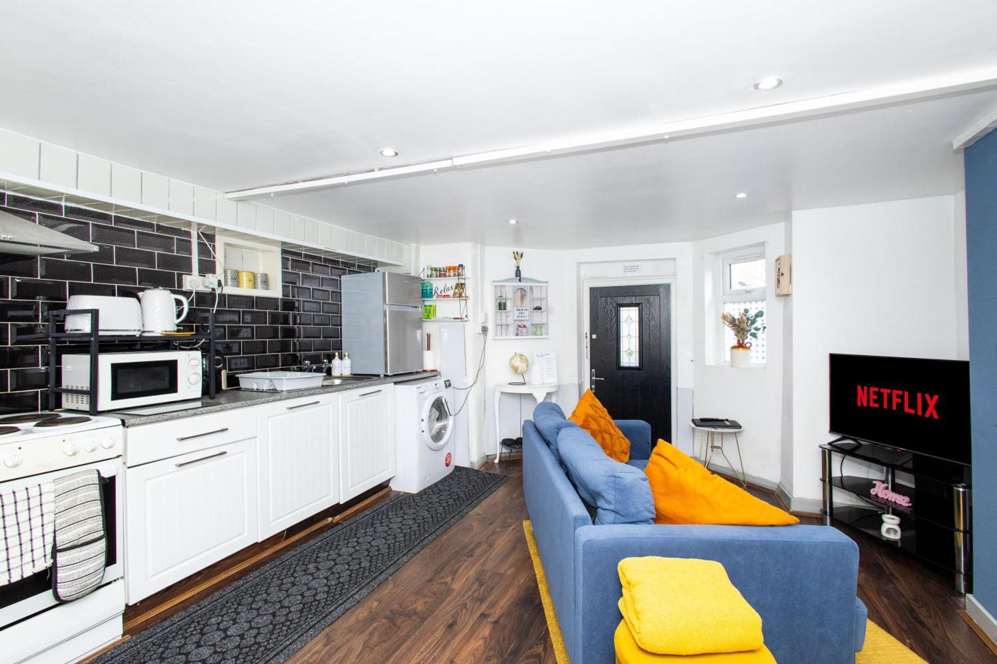 Exclusive Apartment - Close To Centre, Contactless Entry, Free Parking, Wifi & Netflix Leeds  Exterior photo