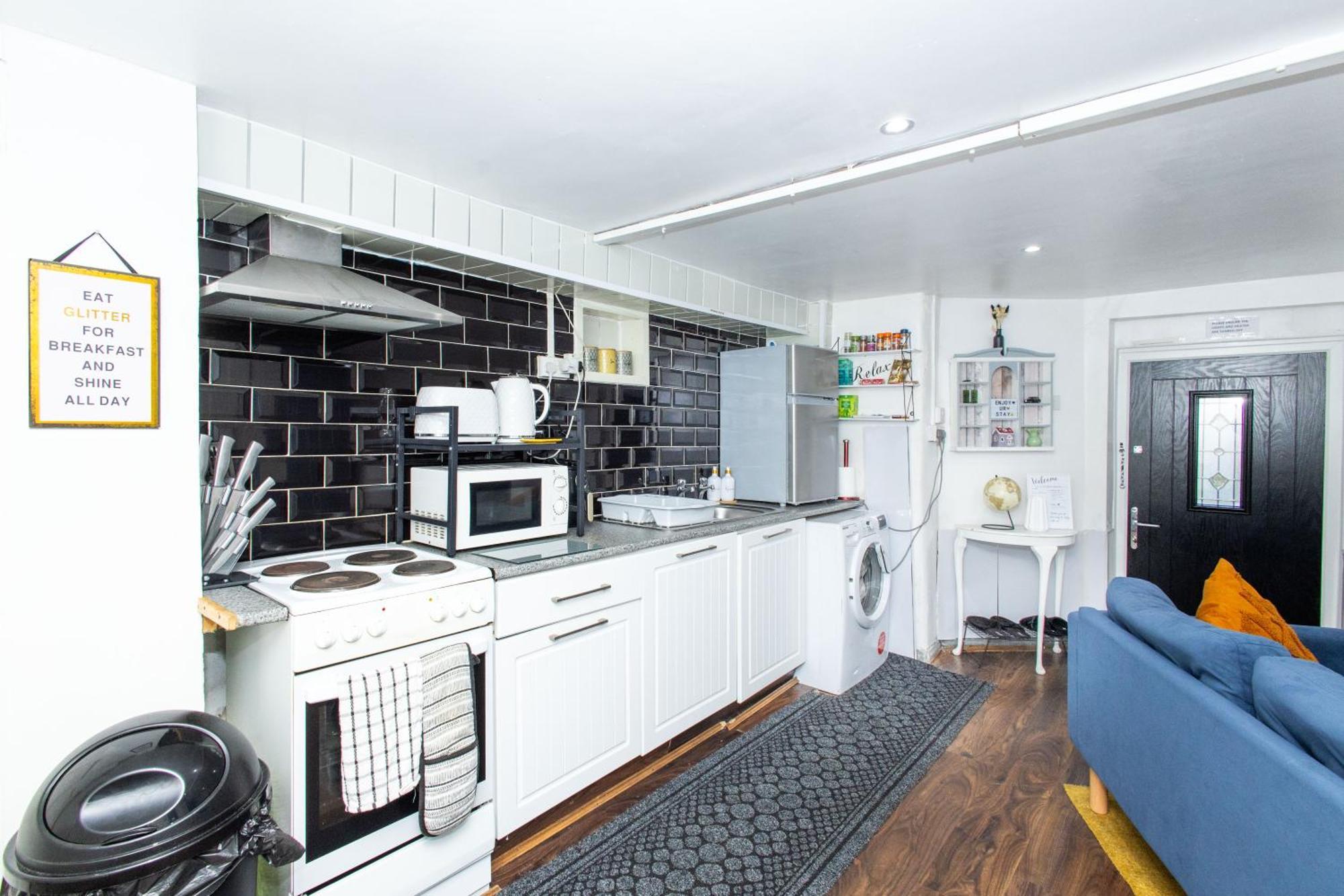 Exclusive Apartment - Close To Centre, Contactless Entry, Free Parking, Wifi & Netflix Leeds  Exterior photo
